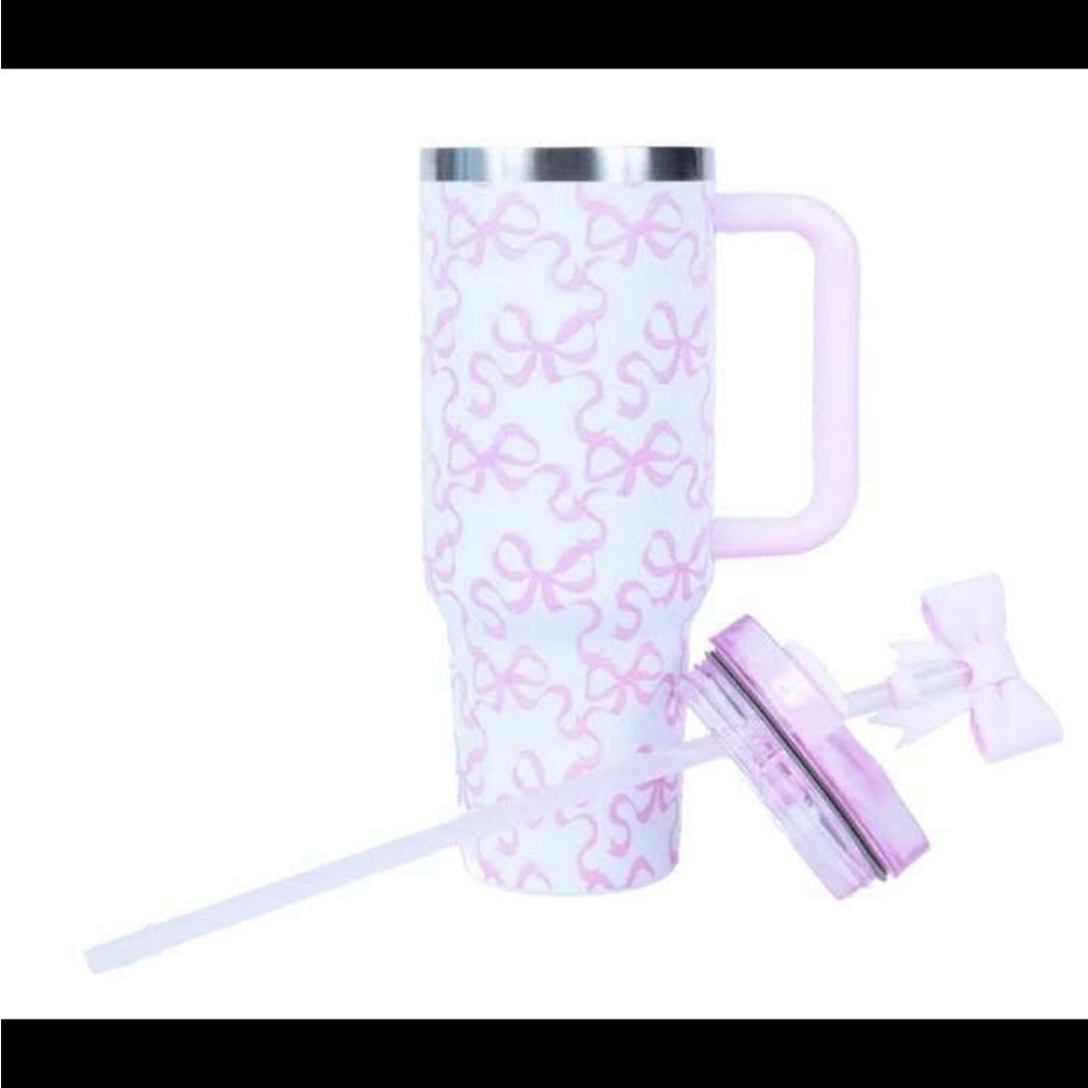 Pink Bow Pattern Tumbler‎ with Straw
